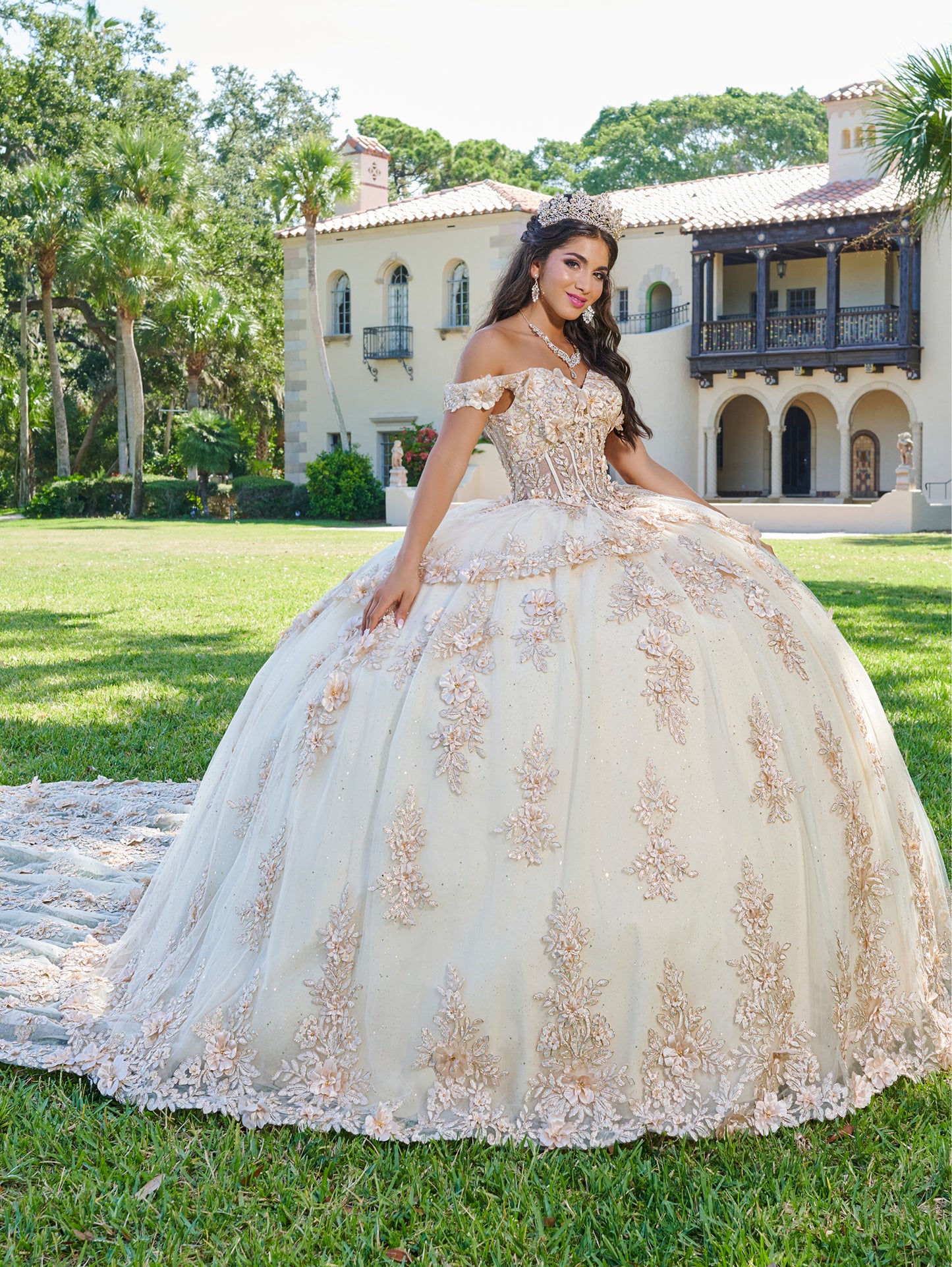 P26073 | QUINCEAÑERA DRESS