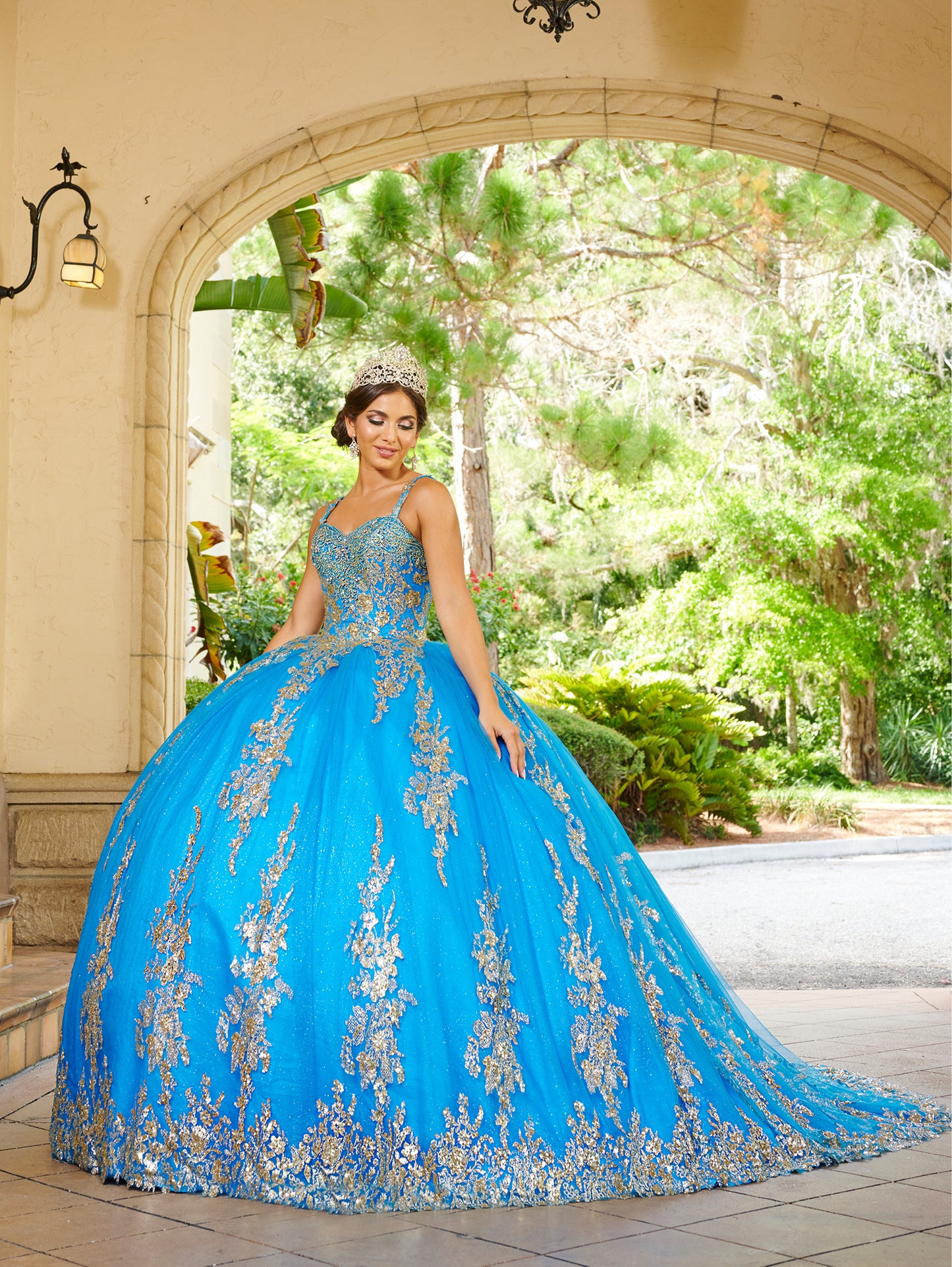 P26083 | QUINCEAÑERA DRESS