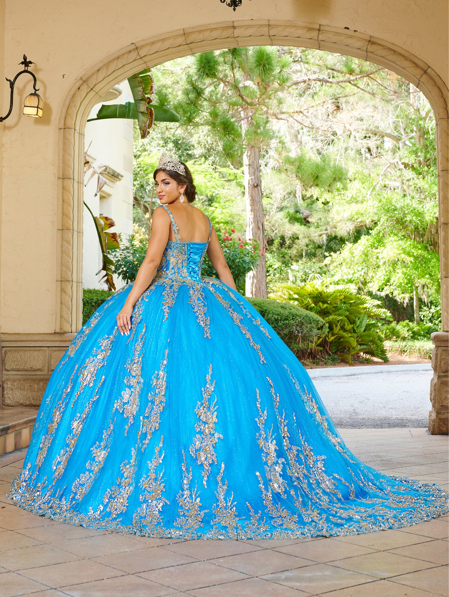 P26083 | QUINCEAÑERA DRESS