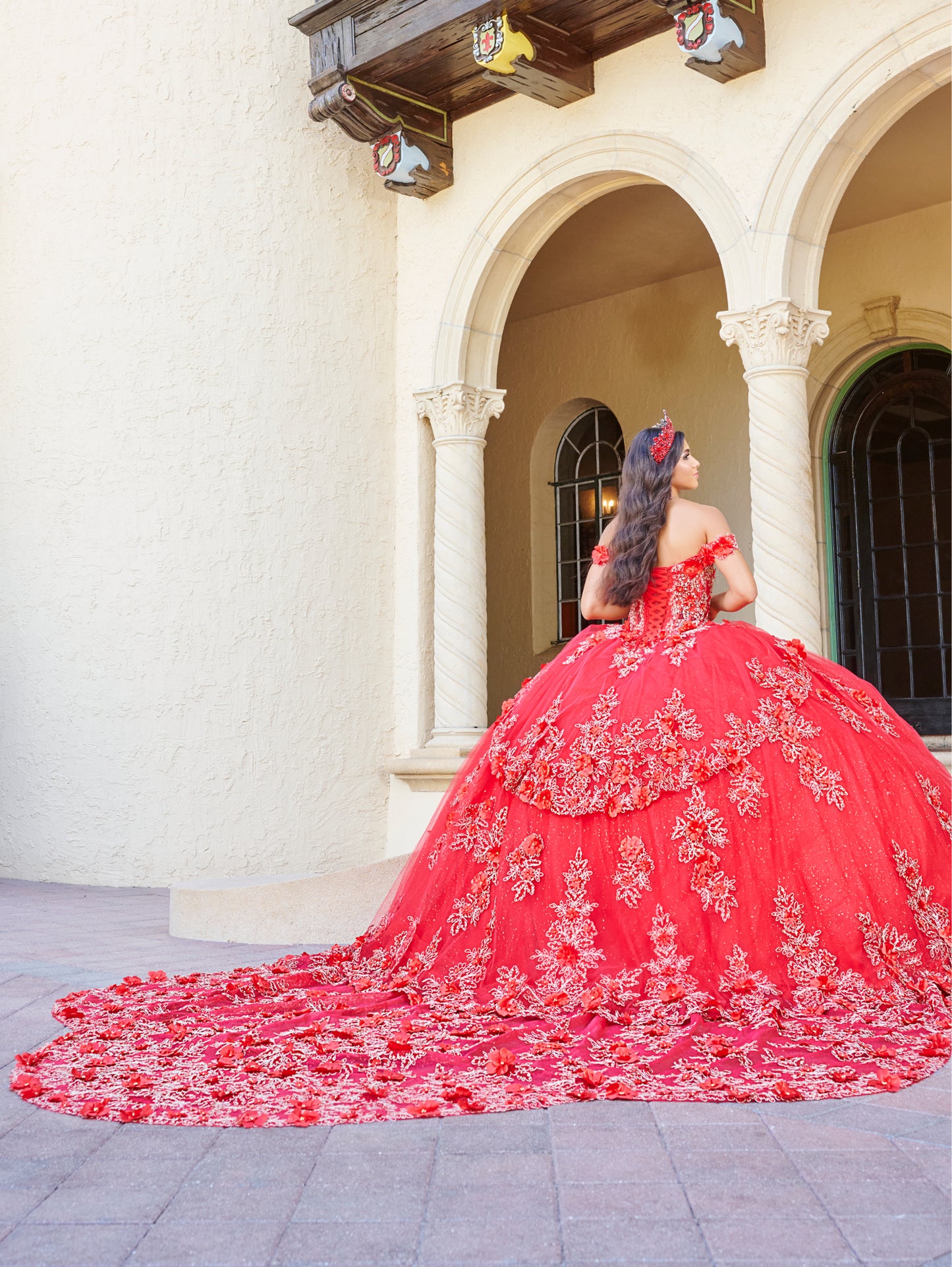 P26073 | QUINCEAÑERA DRESS